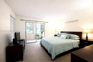 800 SW 131st Ave, Pembroke Pines, FL 33027 - Photo 5