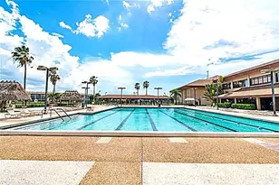 800 SW 131st Ave, Pembroke Pines, FL 33027 - Photo 13