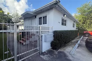 560 NE 67th St, Miami, FL 33138 - Photo 1