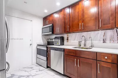 18071 Biscayne Blvd #402, Aventura, FL 33160 - Photo 25