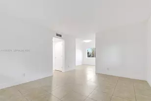 407 SE 9th Ct, Hallandale Beach, FL 33009 - Photo 3