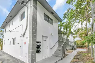 407 SE 9th Ct, Hallandale Beach, FL 33009 - Photo 23