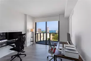 121 NE 34th St, Miami, FL 33137 - Photo 11