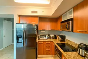 9055 SW 73rd Ct, Miami, FL 33156 - Photo 9