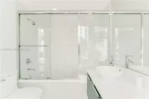 2950 NE 188th St, Aventura, FL 33180 - Photo 19