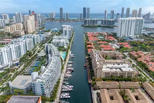 2950 NE 188th St, Aventura, FL 33180 - Photo 33