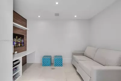 1331 Brickell Bay Dr #3703, Miami, FL 33131 - Photo 9