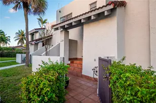 860 NW 106th Ave, Miami, FL 33172 - Photo 5