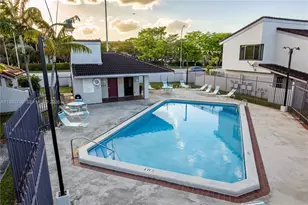 860 NW 106th Ave, Miami, FL 33172 - Photo 31