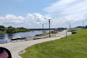 225 S Fronda St, Clewiston, FL 33440 - Photo 13