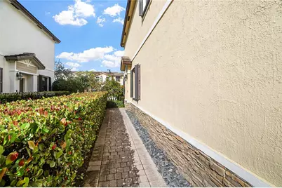 4665 Caspian Way, Davie, FL 33314 - Photo 5