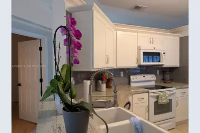 4153 Sapphire Ter, Weston, FL 33331 - Photo 3