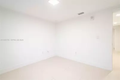 1971 Bay Dr #104, Miami Beach, FL 33141 - Photo 11