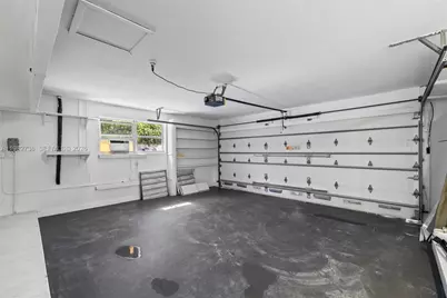 2816 NE 35th St, Fort Lauderdale, FL 33306 - Photo 31