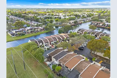 7825 SW 103rd Pl, Miami, FL 33173 - Photo 37