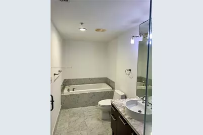 253 NE 2nd St #2306, Miami, FL 33132 - Photo 15