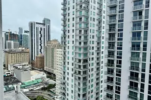 253 NE 2nd St, Miami, FL 33132 - Photo 17