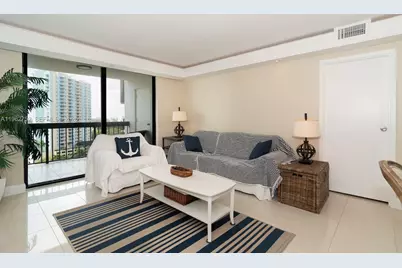 2333 Brickell Ave #1710, Miami, FL 33129 - Photo 3