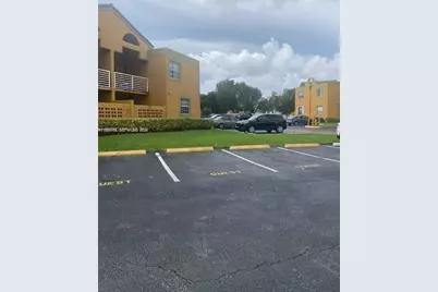 9701 Fontainebleau Blvd #C206, Miami, FL 33172 - Photo 5