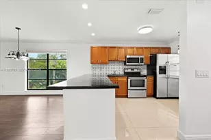 7944 Eastlake Dr, Boca Raton, FL 33433 - Photo 5