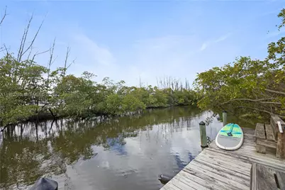 8962 SE Riverfront Ter, Jupiter, FL 33469 - Photo 15