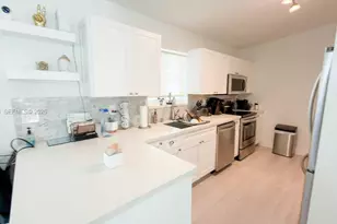 17228 NW 72nd Ct, Hialeah, FL 33015 - Photo 5