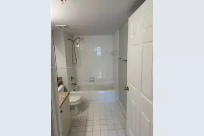 655 SW 111th Way #105, Pembroke Pines, FL 33025 - Photo 3