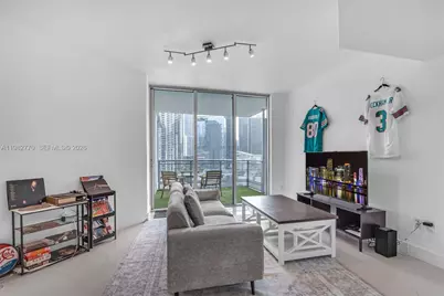 350 S Miami Ave #2412, Miami, FL 33130 - Photo 7
