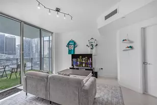 350 S Miami Ave, Miami, FL 33130 - Photo 9