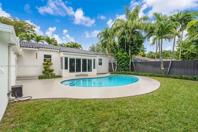 500 NE 51st St, Miami, FL 33137 - Photo 33