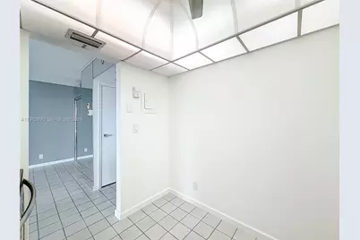 20301 W Country Club Dr #2428, Aventura, FL 33180 - Photo 15