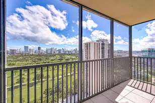 20301 W Country Club Dr, Aventura, FL 33180 - Photo 37