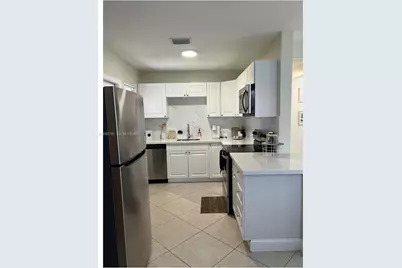 2415 Grant St, Hollywood, FL 33020 - Photo 9