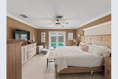 6726 Orchid Dr, Miami Lakes, FL 33014 - Photo 15