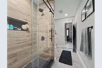 6726 Orchid Dr, Miami Lakes, FL 33014 - Photo 23