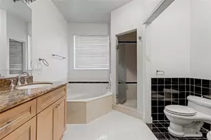 1560 Seagrape Way, Hollywood, FL 33019 - Photo 25