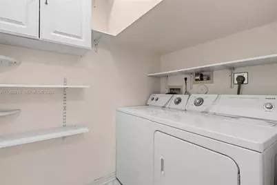 1560 Seagrape Way, Hollywood, FL 33019 - Photo 7