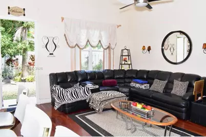 16319 SW 11th St, Pembroke Pines, FL 33027 - Photo 7