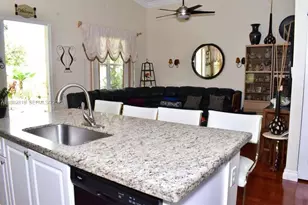 16319 SW 11th St, Pembroke Pines, FL 33027 - Photo 5