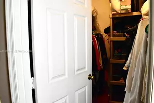 16319 SW 11th St, Pembroke Pines, FL 33027 - Photo 13