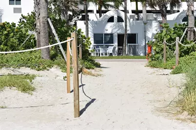 6365 Collins Ave #2106, Miami Beach, FL 33141 - Photo 17