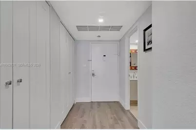 5401 Collins Ave #411, Miami Beach, FL 33140 - Photo 11