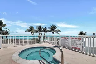 5401 Collins Ave, Miami Beach, FL 33140 - Photo 29