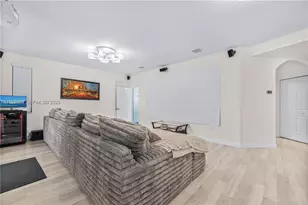 3461 SE 1st St, Homestead, FL 33033 - Photo 13