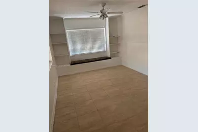 729 NE 2nd Ct, Hallandale Beach, FL 33009 - Photo 19