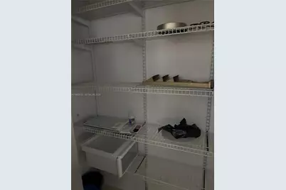 729 NE 2nd Ct, Hallandale Beach, FL 33009 - Photo 17