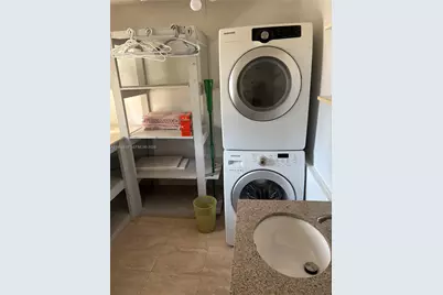 729 NE 2nd Ct, Hallandale Beach, FL 33009 - Photo 15