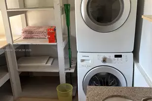 729 NE 2nd Ct, Hallandale Beach, FL 33009 - Photo 15