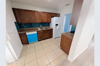 1454 Ribault Scenic Dr, Jacksonville, FL 32208 - Photo 3