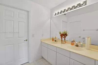 16419 Sapphire Pl, Weston, FL 33331 - Photo 19